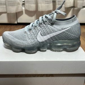 Nike Air Vapormax Flyknit - Pure Platinum